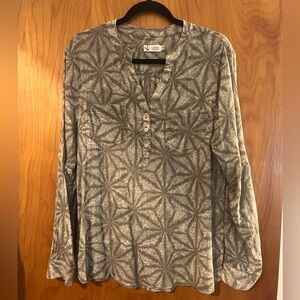 EUC Carve Designs green Dylan blouse